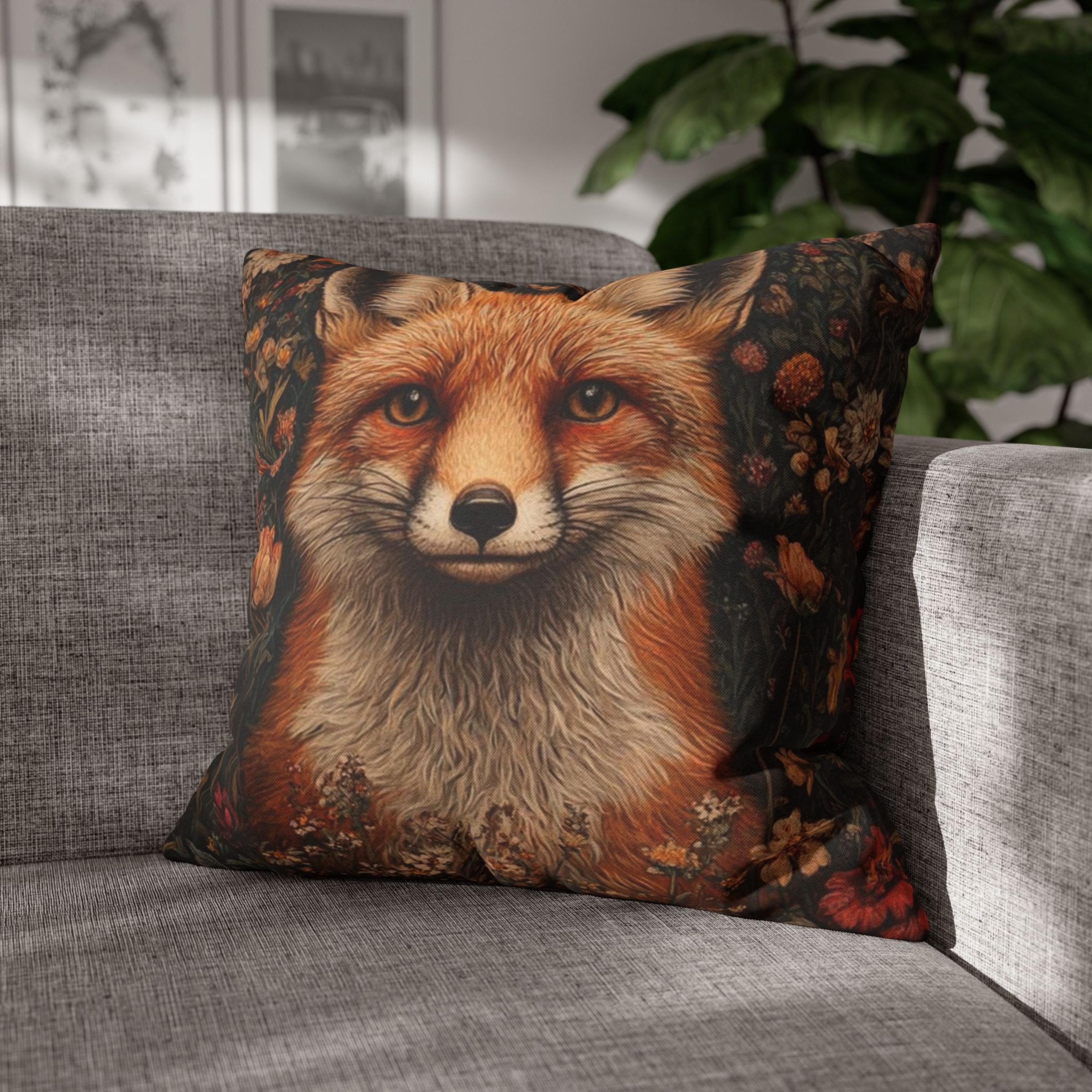 William Morris Fox Pillow, Vintage Animal Pillow Cover, Botanical Throw Pillow for Living Room or Bedroom, Nature-Inspired Accent Pillow
