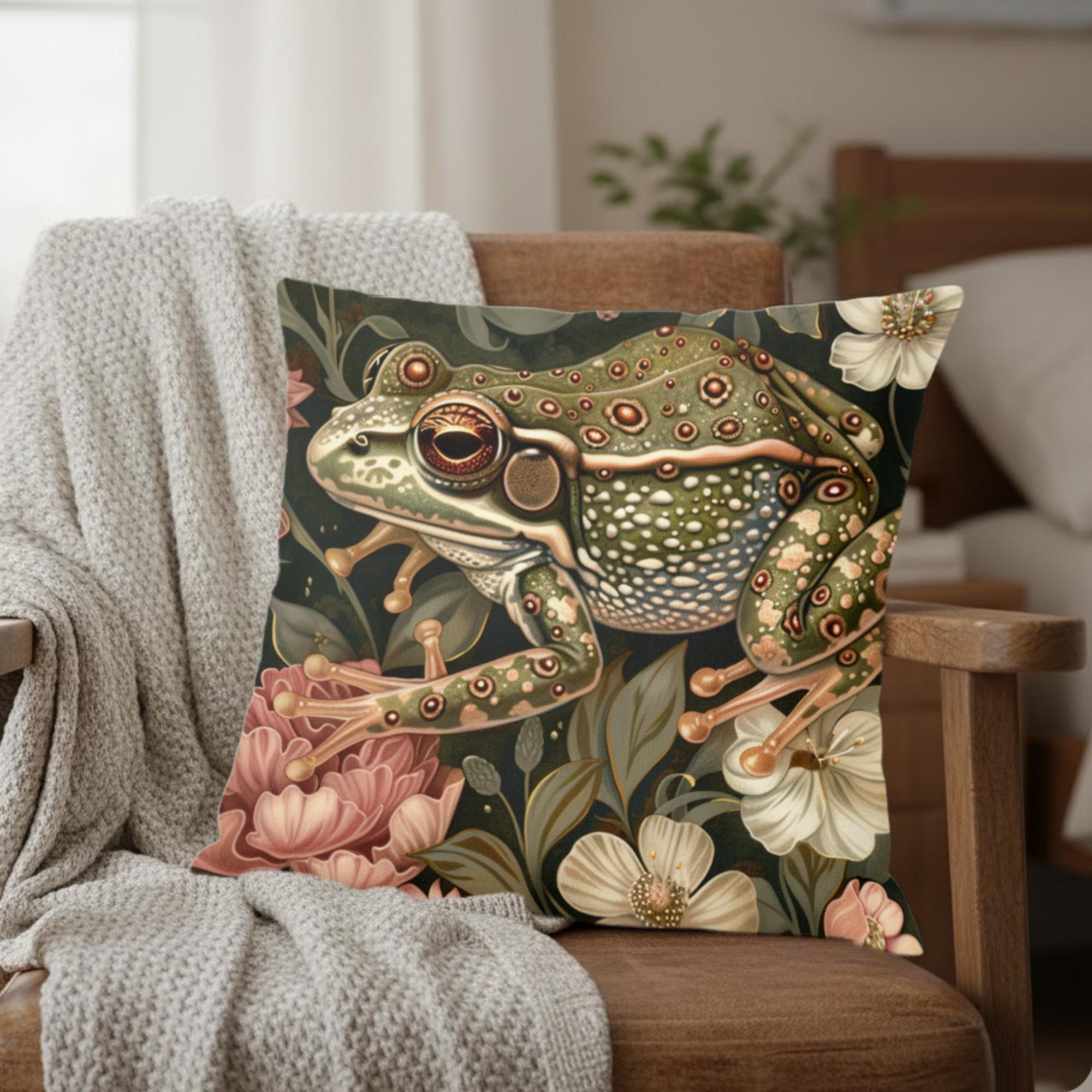 Forest Frog William Morris Pillow, Woodland Animal Cushion, Botanical Nature Throw Pillow, Vintage Frog Pillowcase, Whimsical Couch Accent